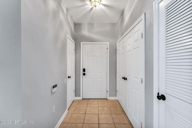 7990 BAYMEADOWS Road E 520, Jacksonville, FL 32256