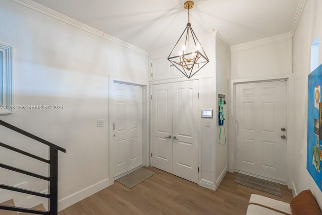 261 Navarre Ave B-1, Coral Gables, FL 33134