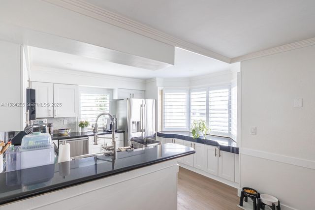 261 Navarre Ave B-1, Coral Gables, FL 33134
