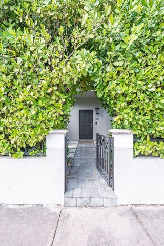 261 Navarre Ave B-1, Coral Gables, FL 33134