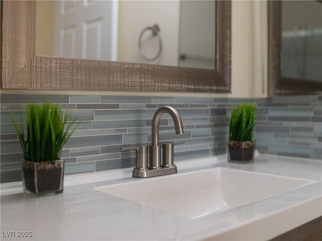 3318 North DECATUR Boulevard 2149, Las Vegas, NV 89130