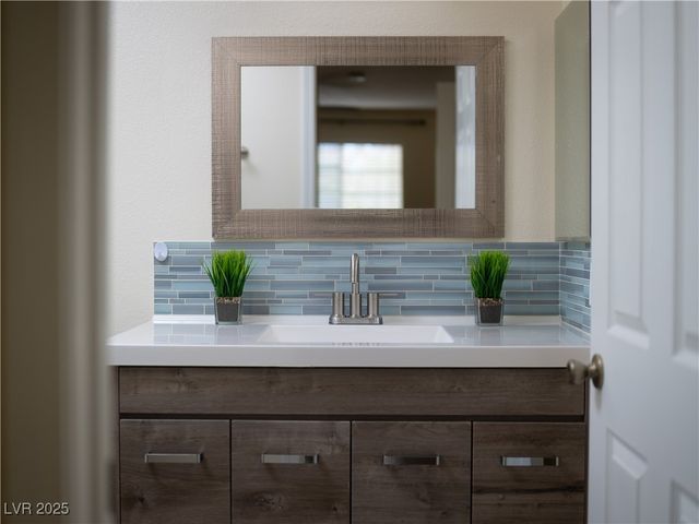 3318 North DECATUR Boulevard 2149, Las Vegas, NV 89130