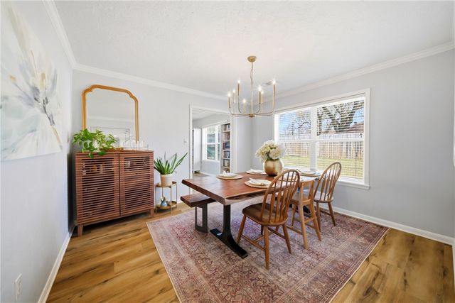 2105 Briar Oaks Drive, Bryan, TX 77802