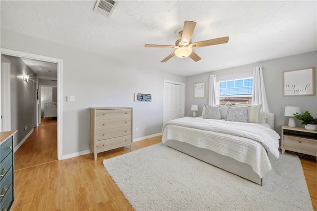 2105 Briar Oaks Drive, Bryan, TX 77802