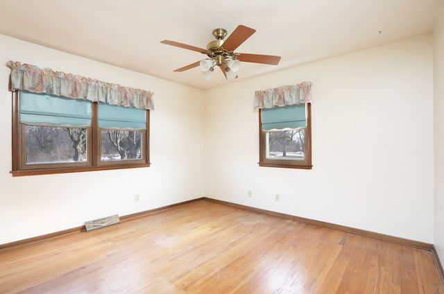 2390 Sand Road, Marshalltown, IA 50158