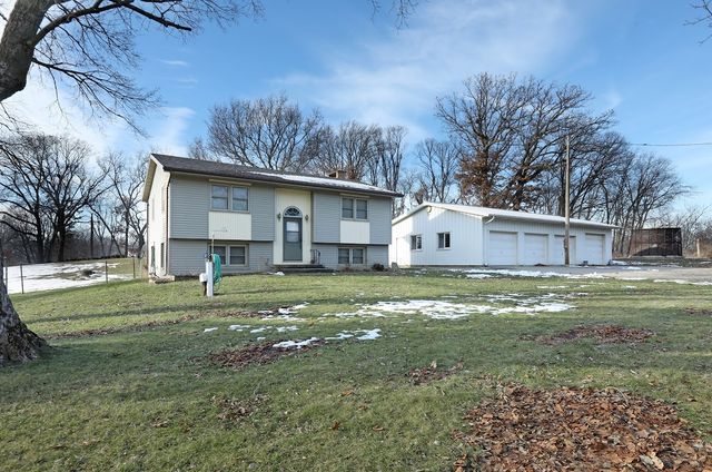2390 Sand Road, Marshalltown, IA 50158