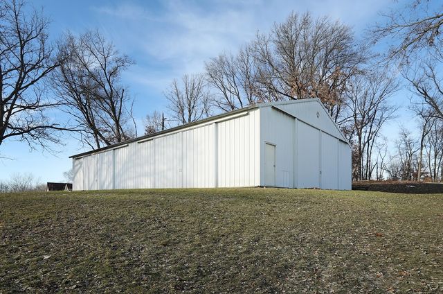 2390 Sand Road, Marshalltown, IA 50158