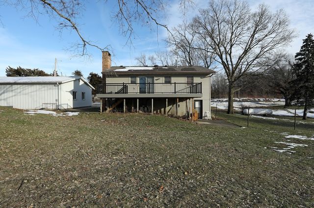 2390 Sand Road, Marshalltown, IA 50158