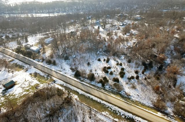 2390 Sand Road, Marshalltown, IA 50158