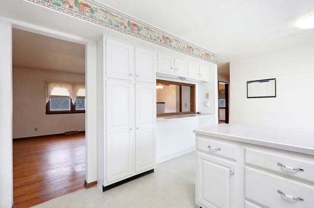 2390 Sand Road, Marshalltown, IA 50158