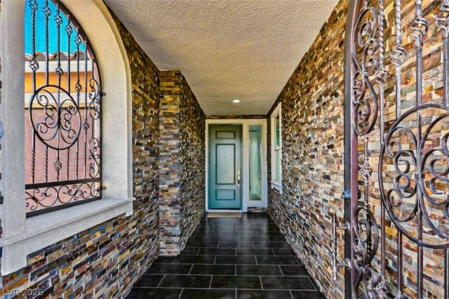 9096 Becket Ranch Court, Las Vegas, NV 89113