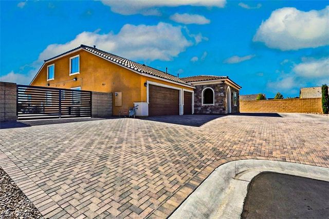 9096 Becket Ranch Court, Las Vegas, NV 89113