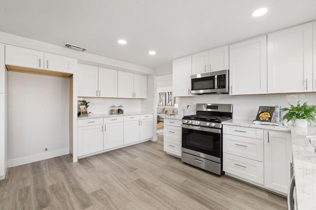 4925 Puma Way, Carmichael, CA 95608