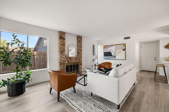 4925 Puma Way, Carmichael, CA 95608