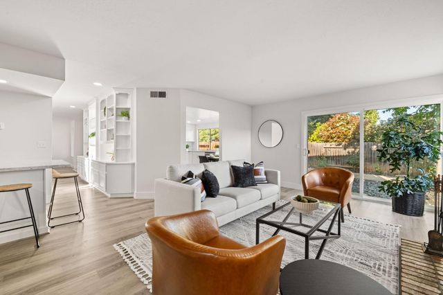 4925 Puma Way, Carmichael, CA 95608