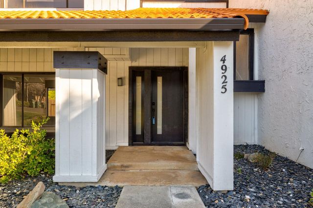 4925 Puma Way, Carmichael, CA 95608