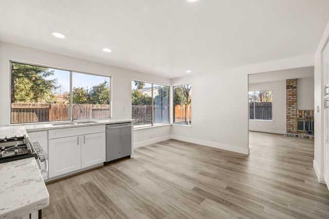 4925 Puma Way, Carmichael, CA 95608