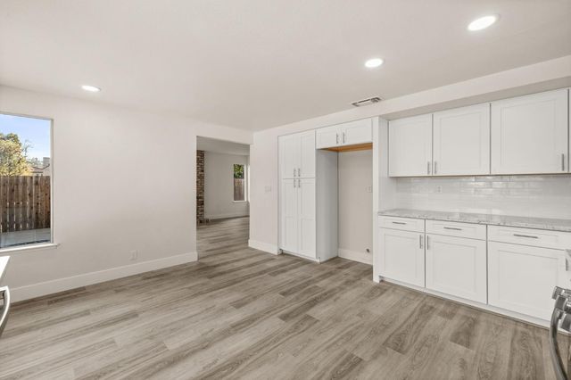 4925 Puma Way, Carmichael, CA 95608