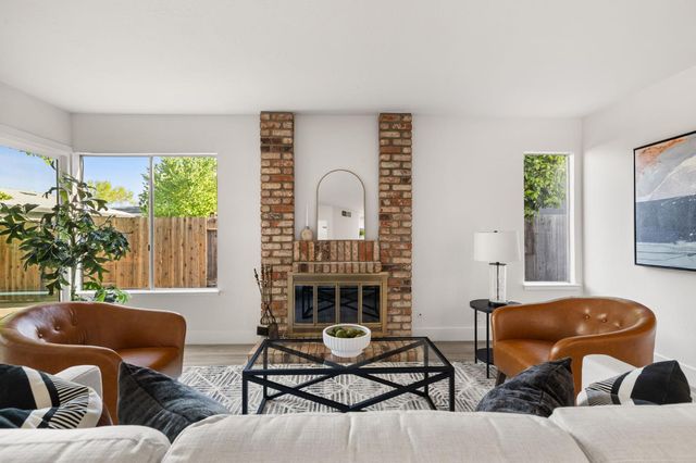 4925 Puma Way, Carmichael, CA 95608