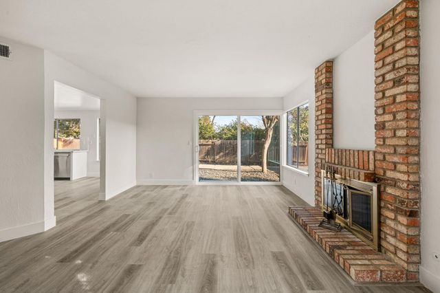 4925 Puma Way, Carmichael, CA 95608