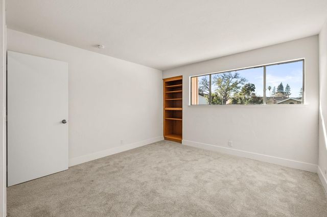 4925 Puma Way, Carmichael, CA 95608