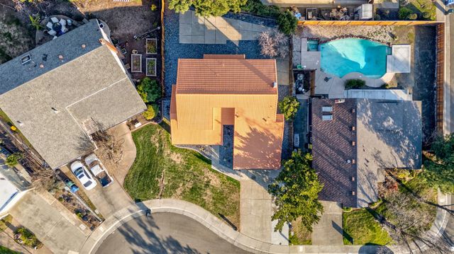 4925 Puma Way, Carmichael, CA 95608