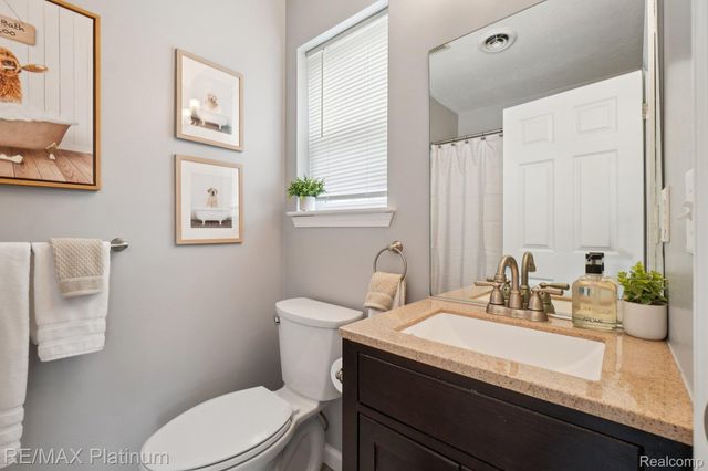 2570 Castle Rock Court, Oceola Township, MI 48843