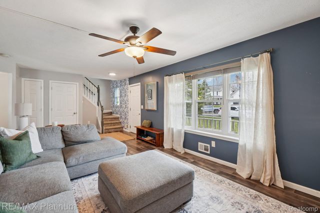 2570 Castle Rock Court, Oceola Township, MI 48843