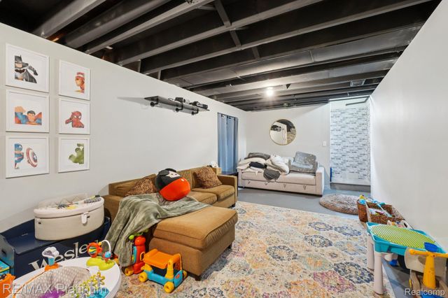 2570 Castle Rock Court, Oceola Township, MI 48843