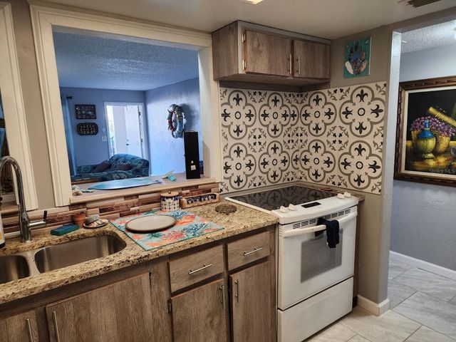 400 AUBURN DRIVE 3, Daytona Beach, FL 32118