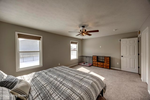 175 Strawberry Field Dr, Mt Washington, KY 40047