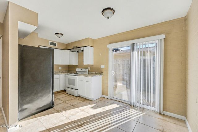 2245 N 28TH Street, Phoenix, AZ 85008