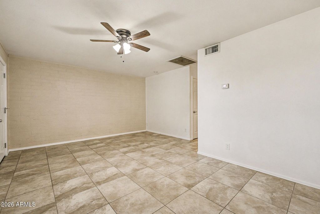 Image 22 of property listing at 2245 N 28TH Street, Phoenix, AZ 85008