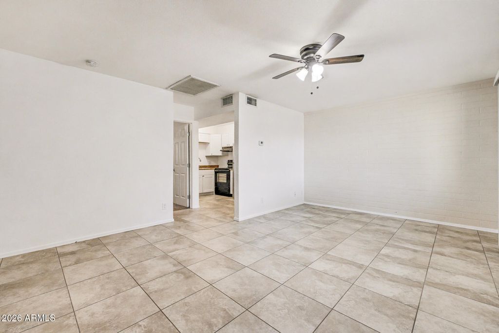 Image 23 of property listing at 2245 N 28TH Street, Phoenix, AZ 85008