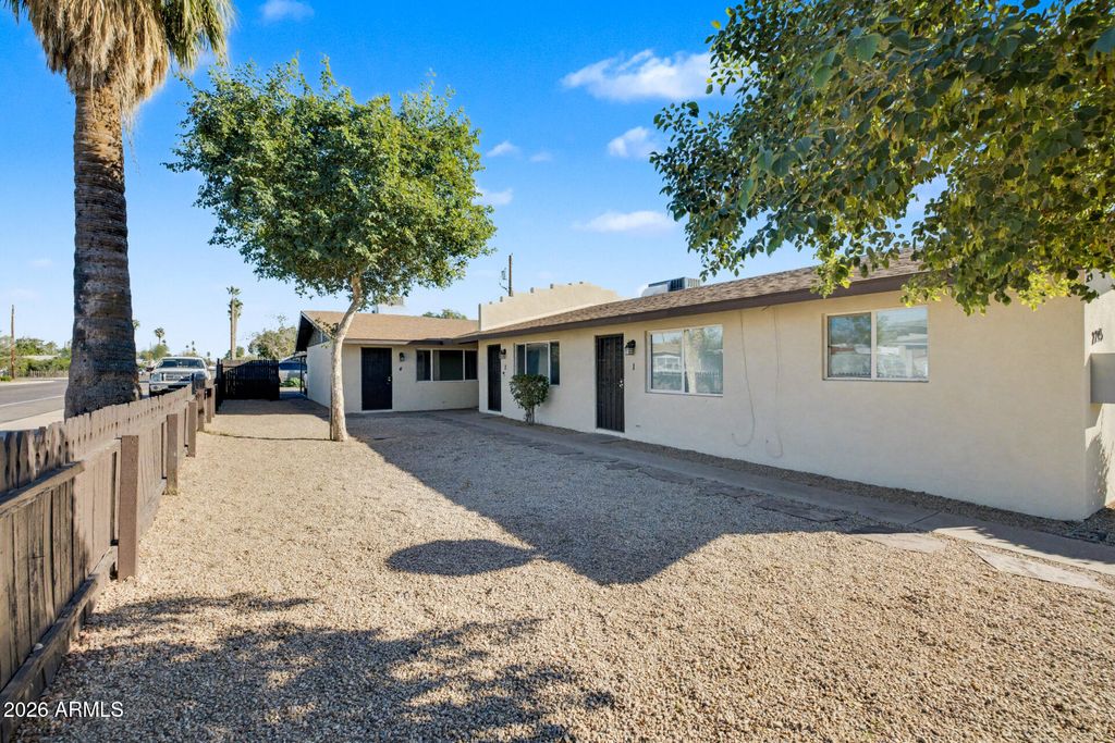 Image 37 of property listing at 2245 N 28TH Street, Phoenix, AZ 85008