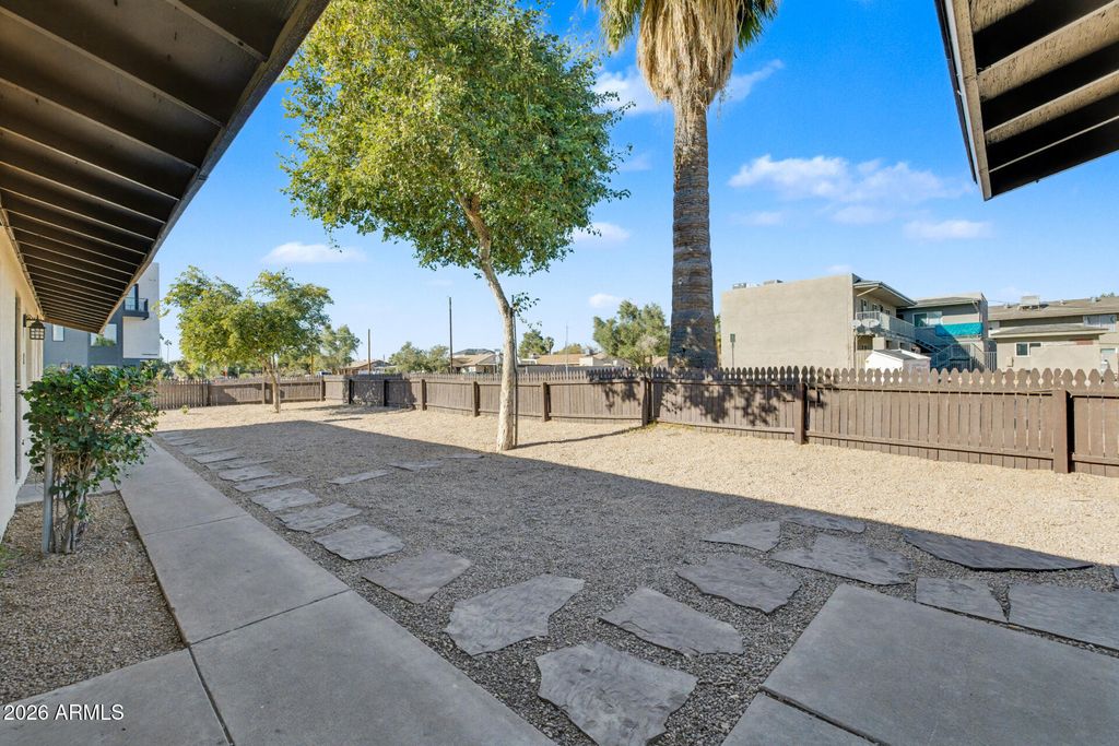 Image 38 of property listing at 2245 N 28TH Street, Phoenix, AZ 85008
