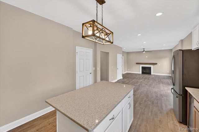 14131 Eastview Drive, Fenton, MI 48430