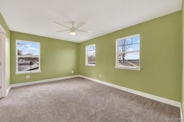 14131 Eastview Drive, Fenton, MI 48430