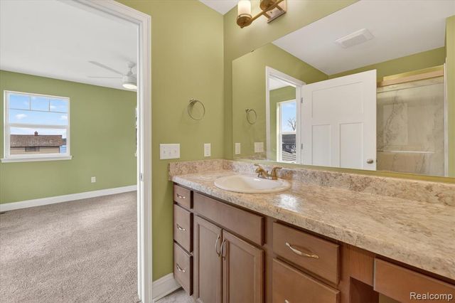 14131 Eastview Drive, Fenton, MI 48430