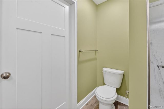 14131 Eastview Drive, Fenton, MI 48430