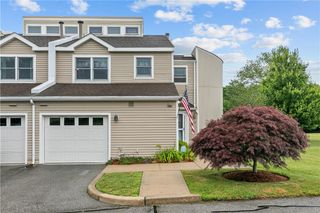 58 Lawton Brook Lane 58, Portsmouth, RI 02871