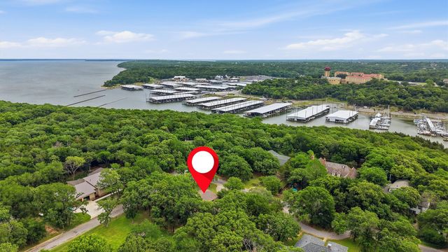 372 Lakepoint Loop, Pottsboro, TX 75076