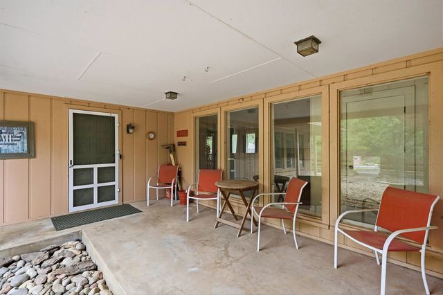 372 Lakepoint Loop, Pottsboro, TX 75076