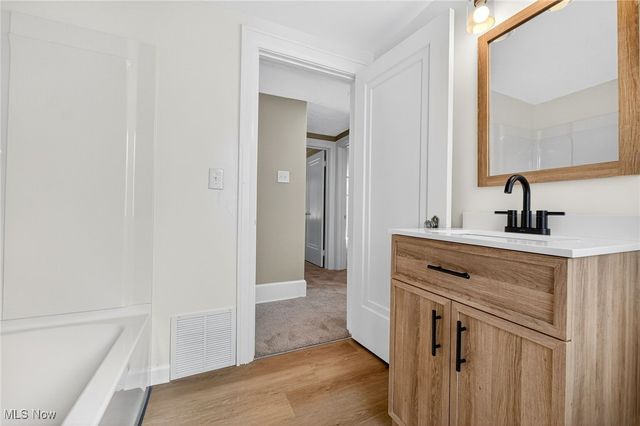 3221 Killian Road, Uniontown, OH 44685