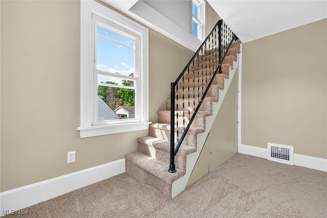 3221 Killian Road, Uniontown, OH 44685