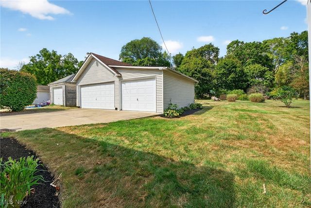 3221 Killian Road, Uniontown, OH 44685