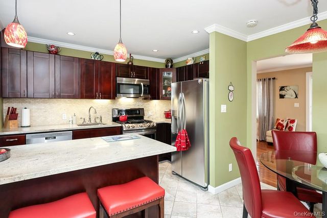 247-28 76th Avenue A, Bellerose, NY 11426