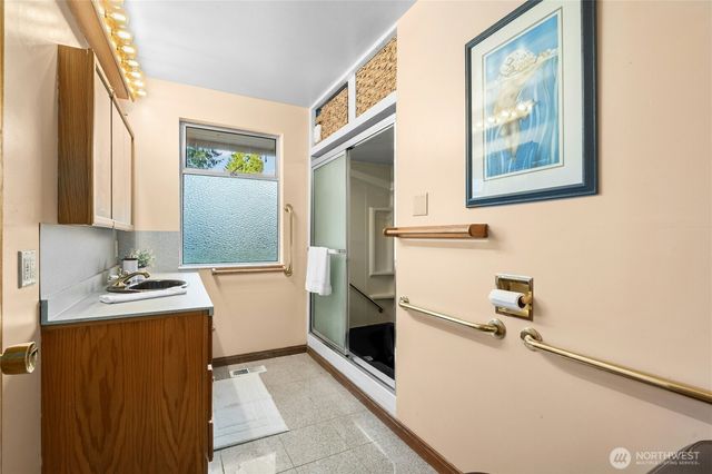 14505 84th Avenue NE, Kenmore, WA 98028