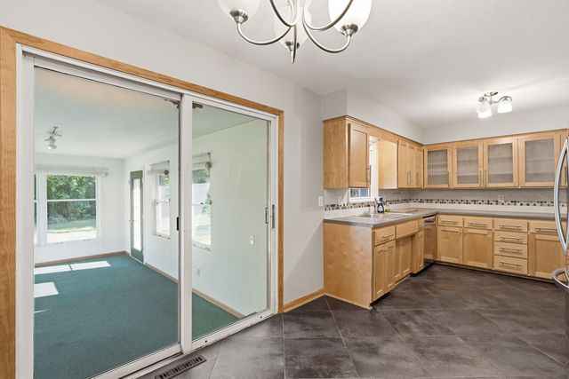 5300 Circle Down, Golden Valley, MN 55416