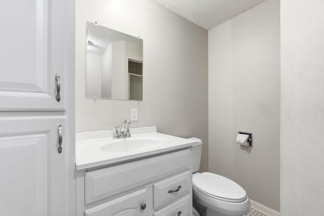 5300 Circle Down, Golden Valley, MN 55416